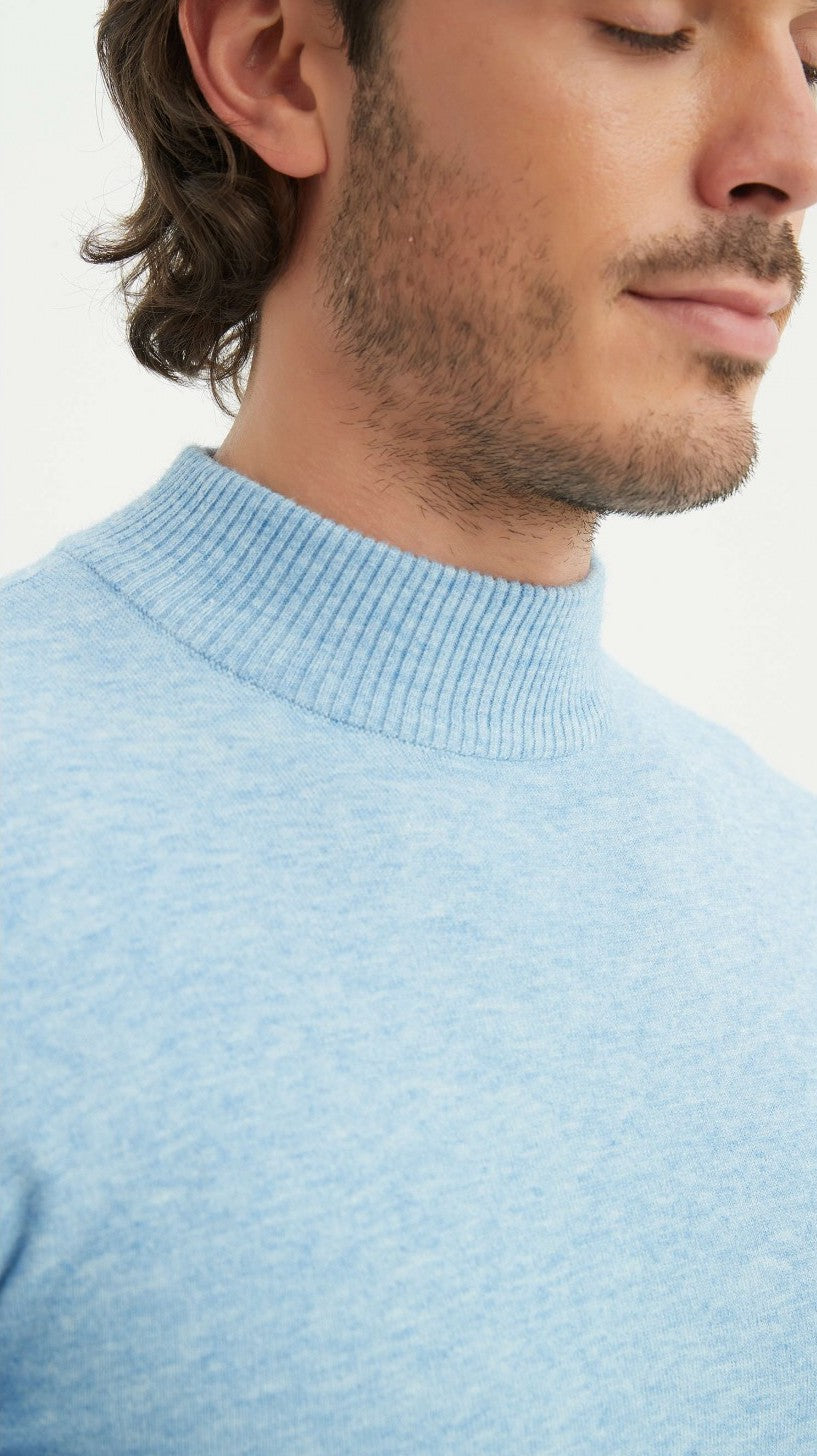 Kaschmir Halb-Rollkragenpullover in Babyblau!